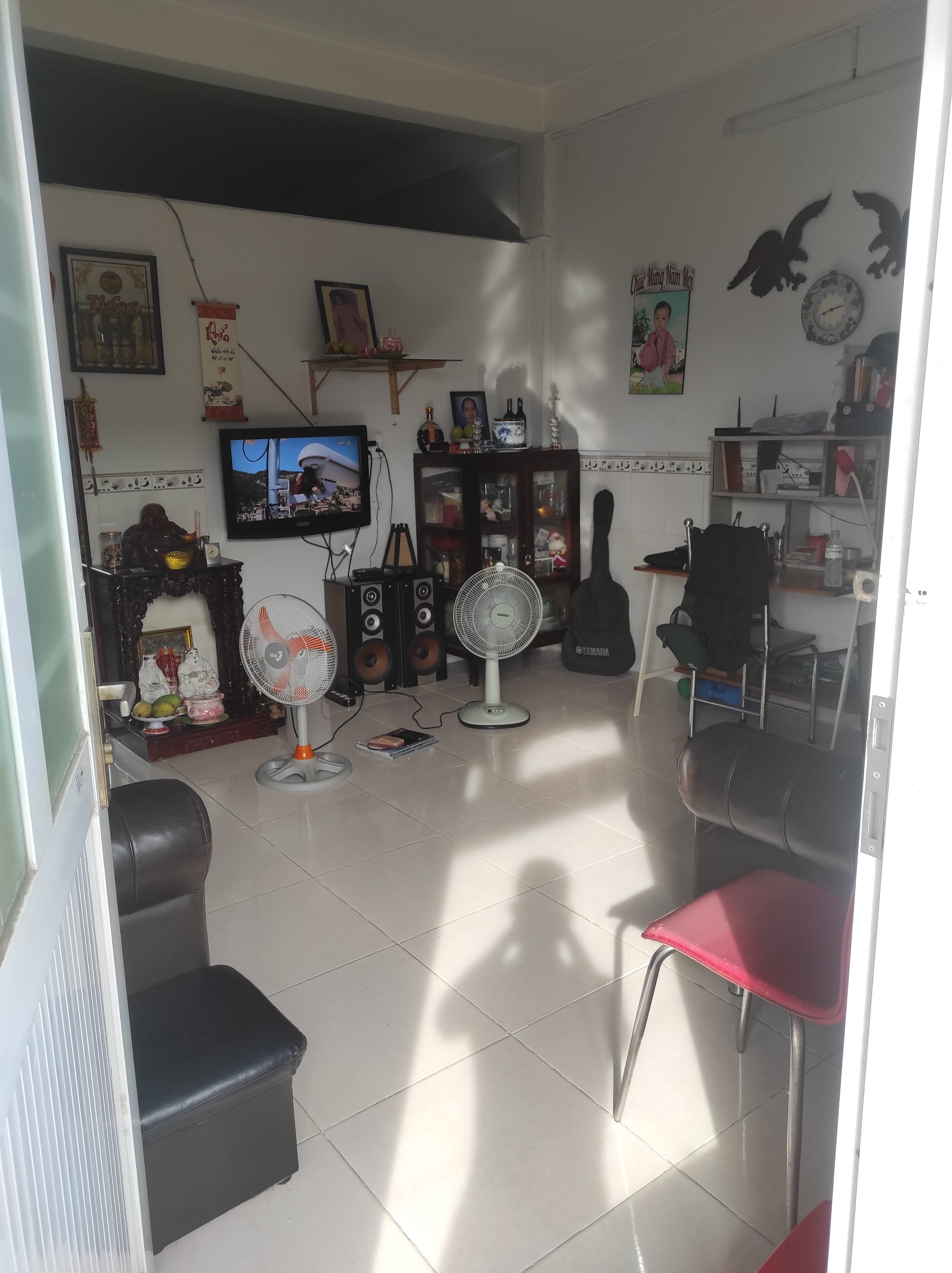 Chính chủ bán gấp căn hộ 404 lô 2 chung cư 346 đường Phan Văn Trị, p.11, q.Bình Thạnh.