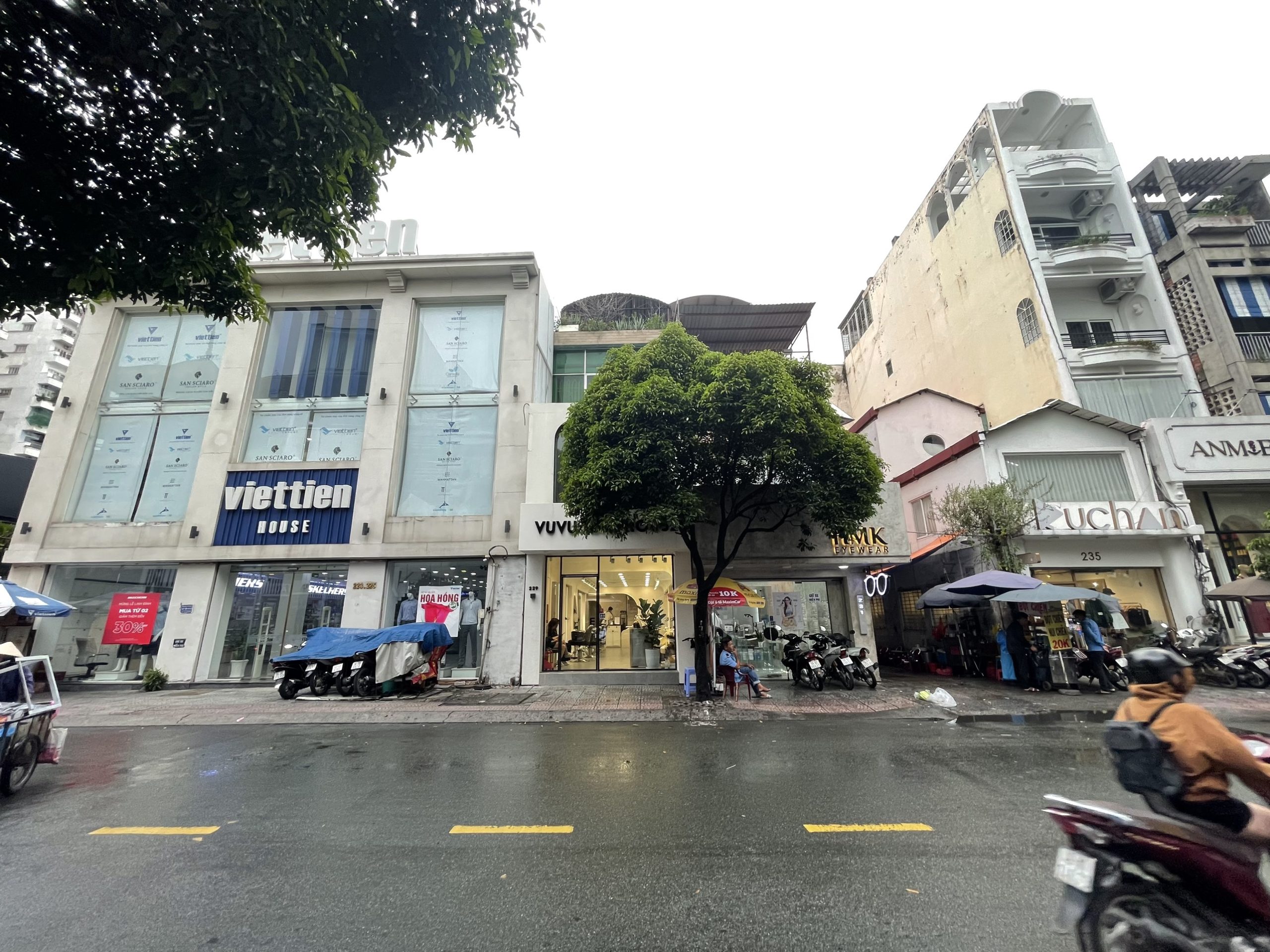 Cần bán nhà đường Thi Sách, P.BN, Q.1, Dt: 4,85x25m, 123m2, 5 tầng, 8000$. 100 Tỷ.