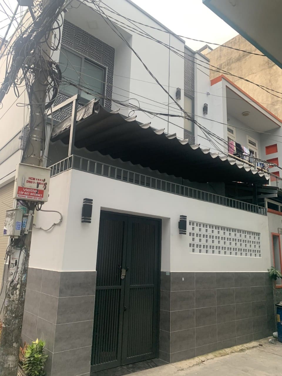 Bán nhà Lô góc HXH Lê Văn Quới 62m2 2 tầng mới đẹp chỉ 5,2 tỷ TL..