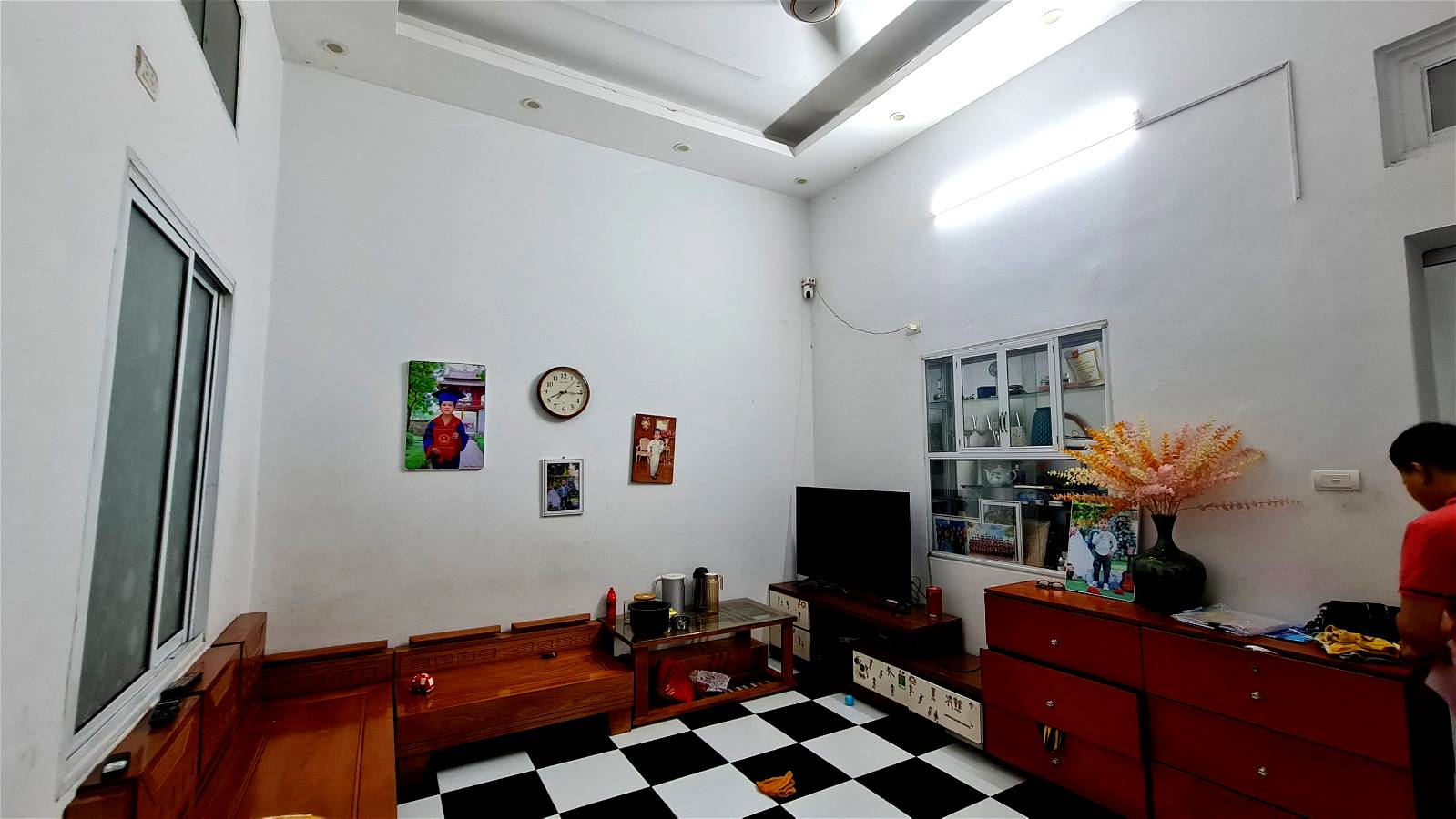 BÁN NHÀ 60M x 3 PHÒNG NGỦ - MẶT TIỀN RỘNG 6M - 2 MẶT NGÕ RỘNG THOÁNG