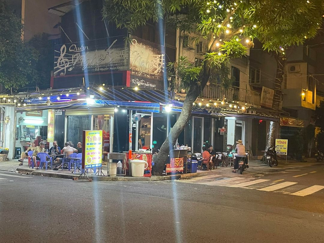 Chính Chủ Sang quán nhậu căn góc 2 mặt tiền Tân Phú.