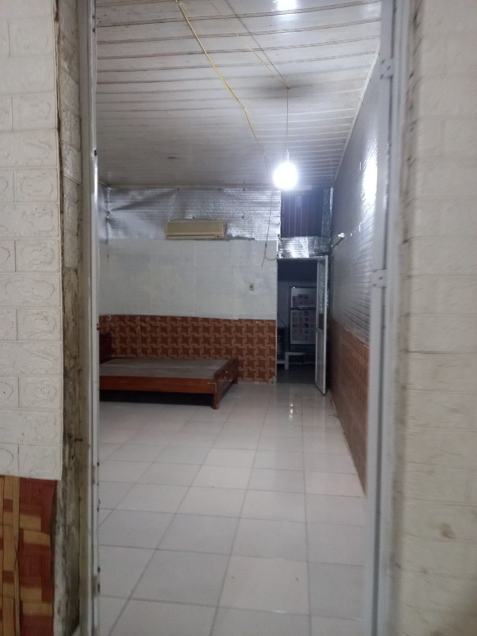 Cho thuê nhà ngõ 18 Định công Thượng 60m2 x 1 tầng, nhà riêng Nguyên căn 4.5 triệu/tháng