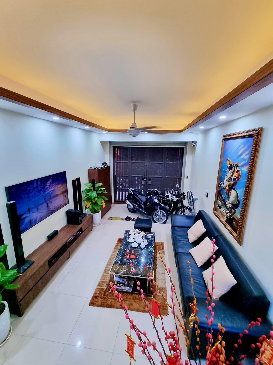 SIÊU PHẨM AN DƯƠNG TÂY HỒ - PHÂN LÔ OTO ĐỖ CỬA - NGÕ ĐẸP NHÀ ĐẸP - MẶT TIỀN RỘNG FULL NỘI THẤT