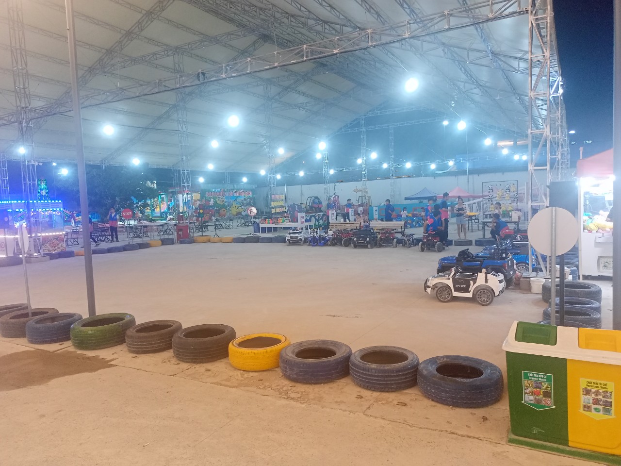 CHÍNH CHỦ CẦN SANG LẠI QUẦY ĂN UỐNG PHƯỜNG 9 QUẬN PHÚ NHUẬN TP HỒ CHÍ MINH*.