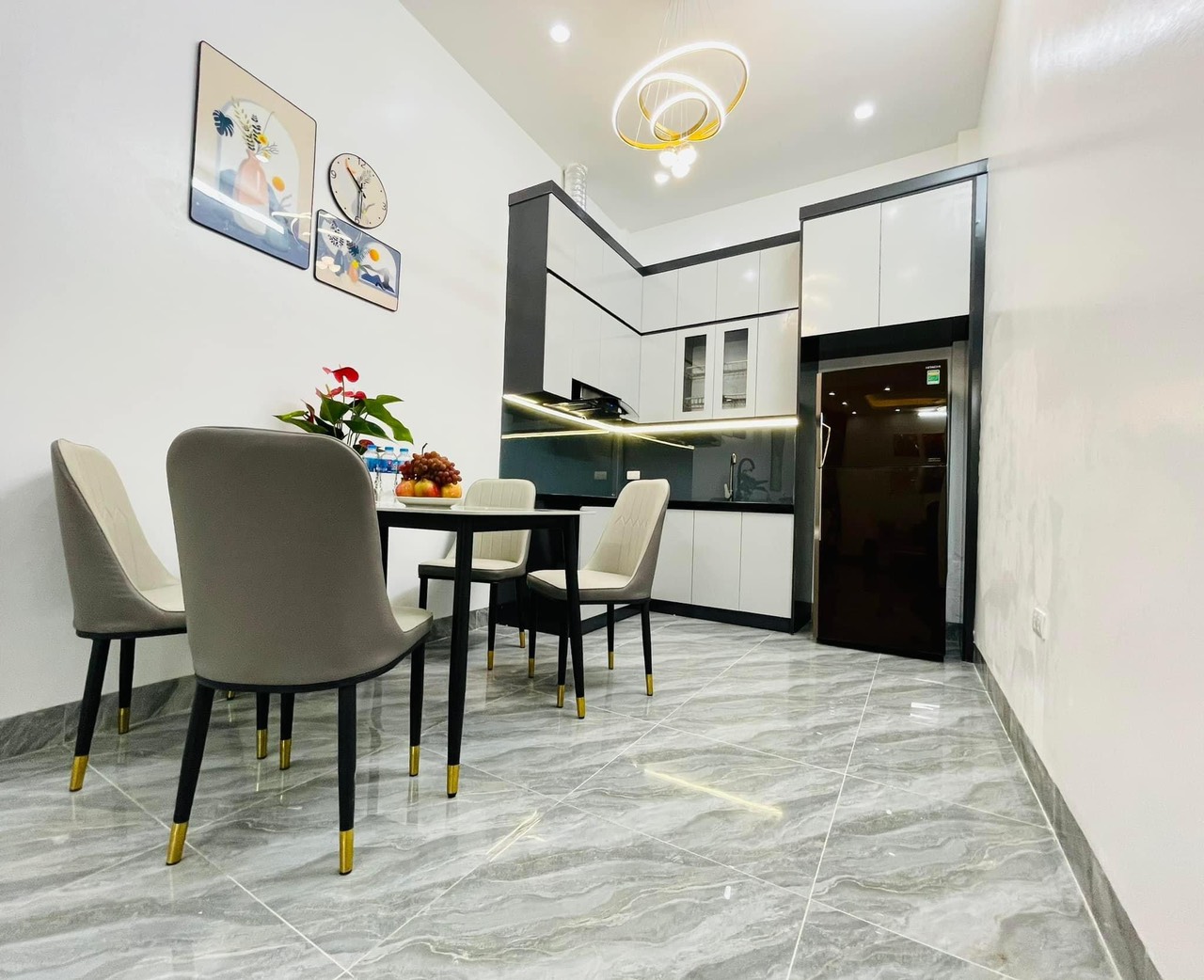 chính chủ bán nhà 4t*43 mét giá 4ty38 mới koong, đẹp ở luôn.