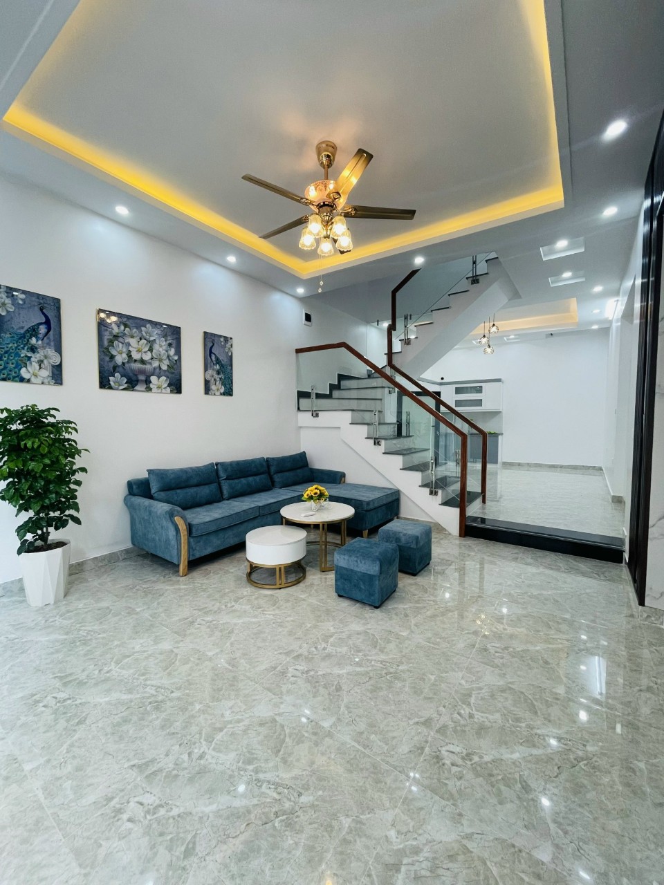 Bán nhà xây mới ngõ 52 Miếu Hai Xã 3 tầng 3 ngủ GIÁ 2.5 tỉ.