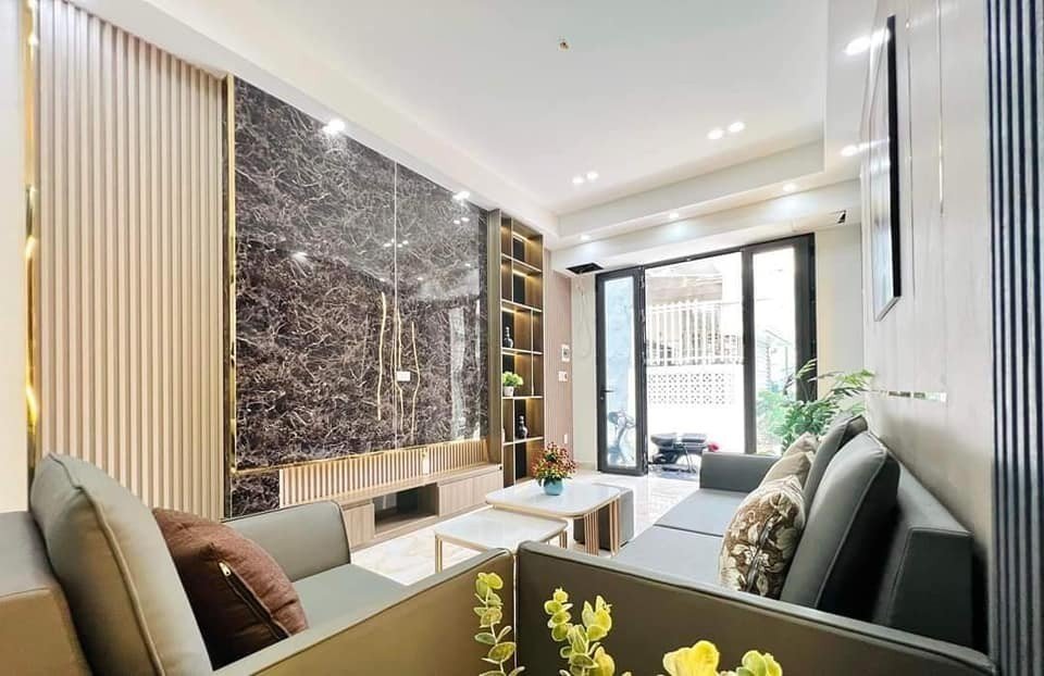 Bán nhà xây mới ngõ 98 Đình Đông, 52m 4 tầng ô.tô tận cửa GIÁ 3.05 tỉ.