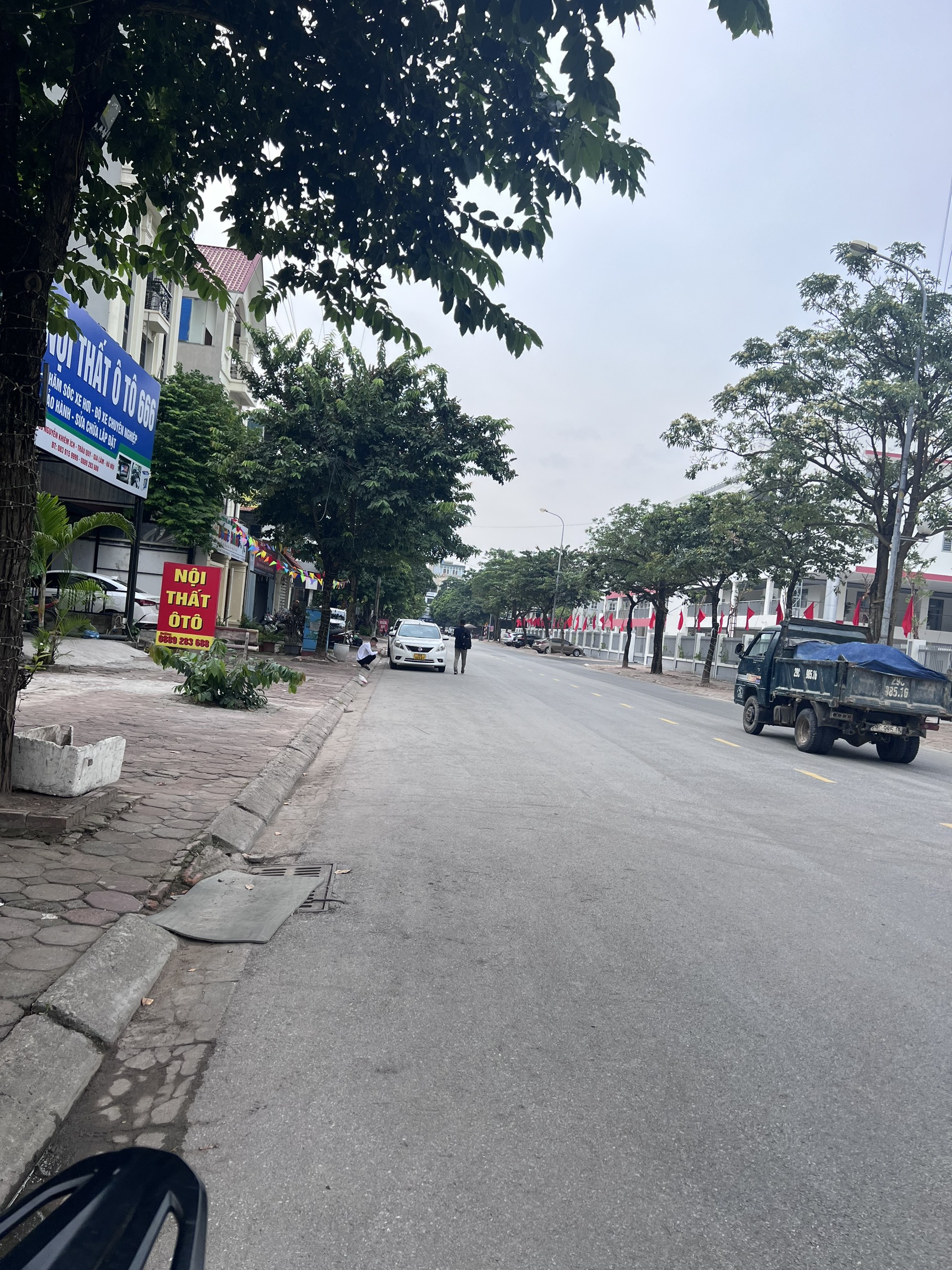 Bán lô đất Ngô Xuân Quảng, Trâu QUỳ Gia Lâm, đường 4m, giá 2,45 tỷ.