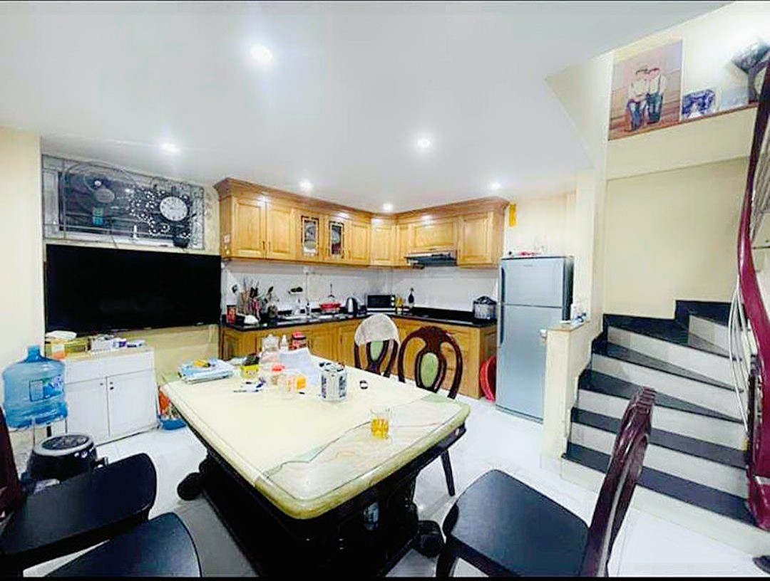 Bán nhà Nguyễn Bỉnh Khiêm, 45m 4 tầng ngõ ô.tô GIÁ 3.4 tỉ ngay Đại Học Y.