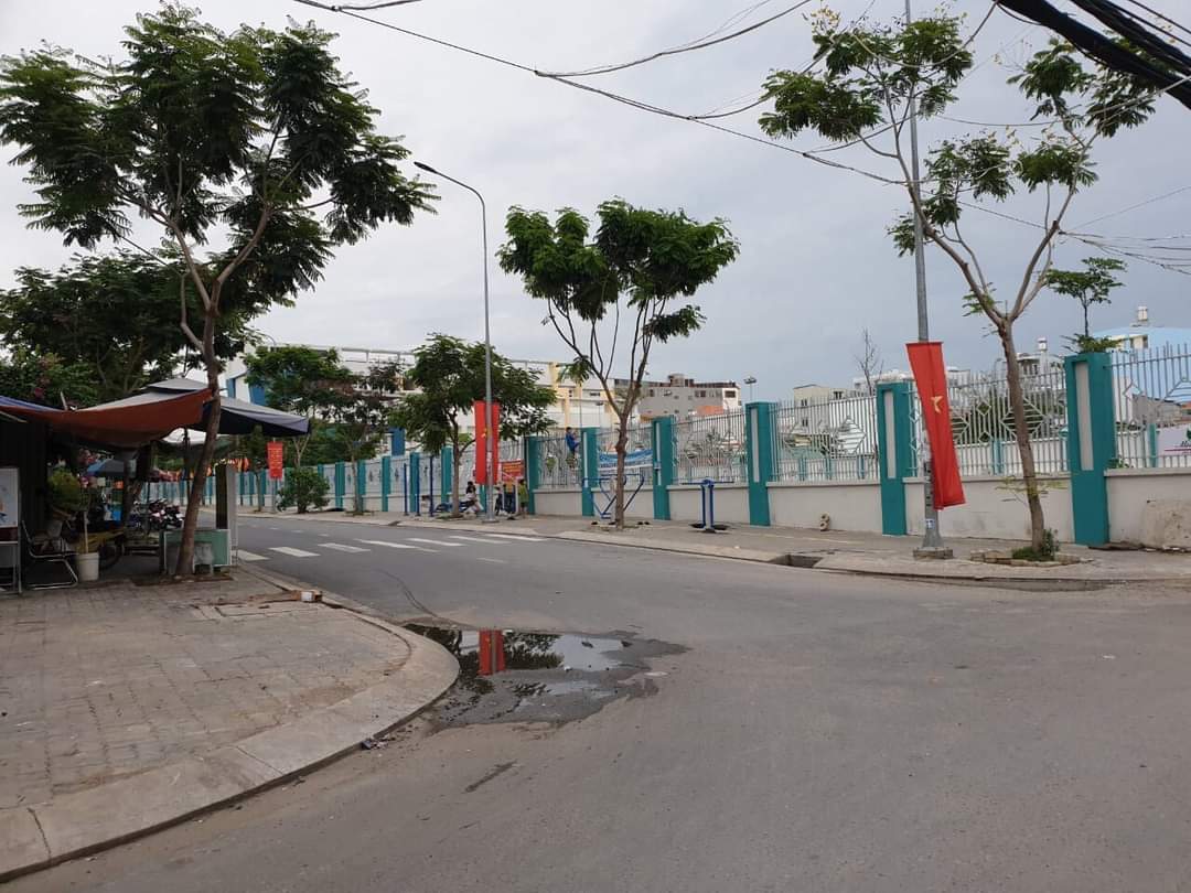 BÁN ĐẤT PHÙ HỢP XÂY CAO TẦNG, CHDV- SÁT BÊN HUỲNH TẤN PHÁT- QUẬN 7- KHÔNG LỘ GIỚI, KHÔNG QUY HOẠCH 165M2 NHỈNH 8 TỶ.