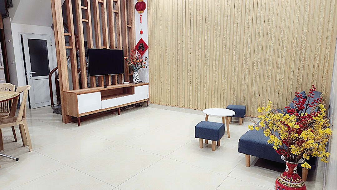 Bán nhà phố Kiều Sơn- Văn Cao. 45m 4 tầng GIÁ 2.65 tỉ ngay gần mặt đường.