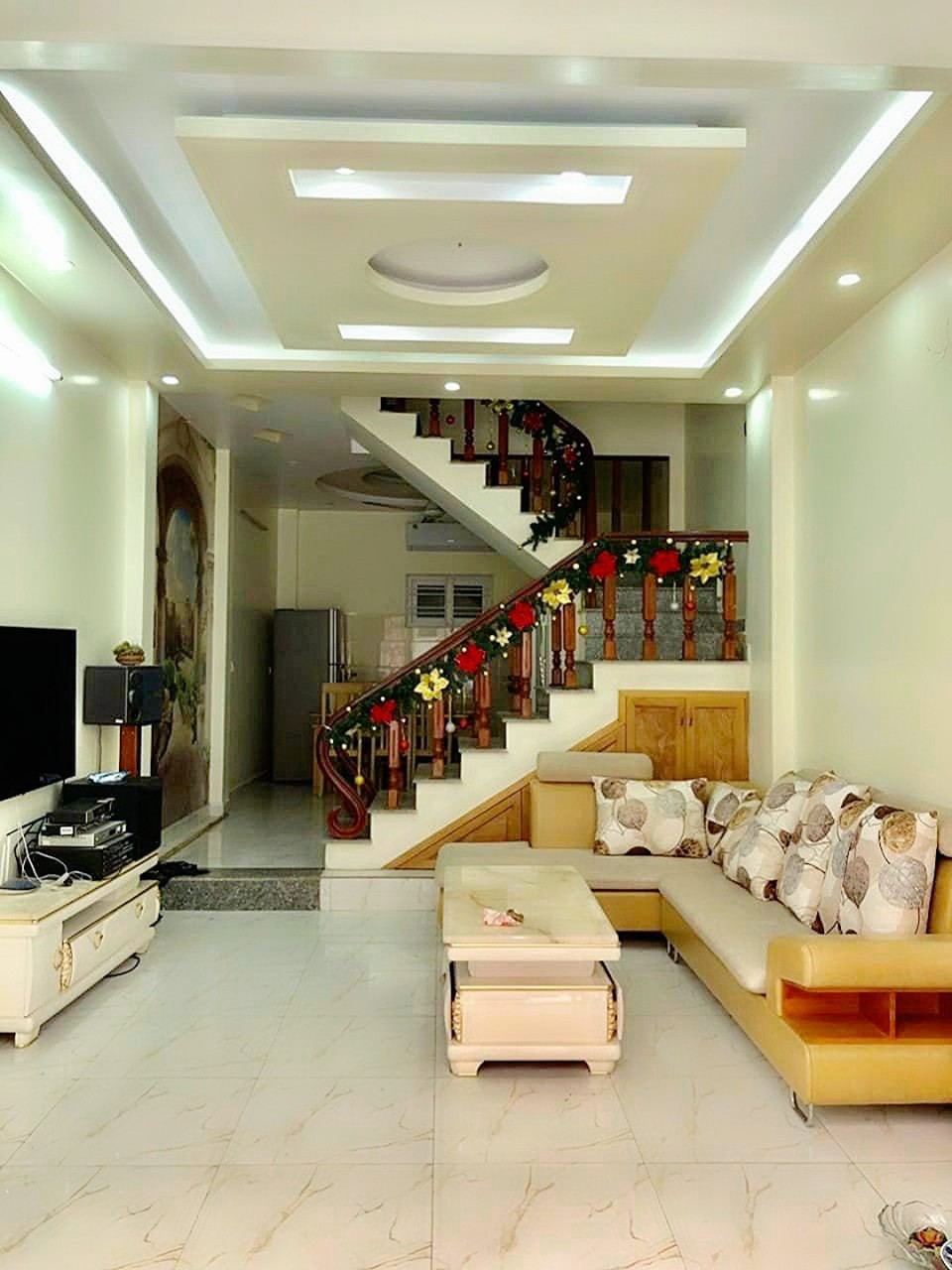 Bán nhà khu phân lô 654 Ngô Gia Tự, 40m 4 tầng ô.tô đỗ cửa GIÁ 3.6 tỉ.