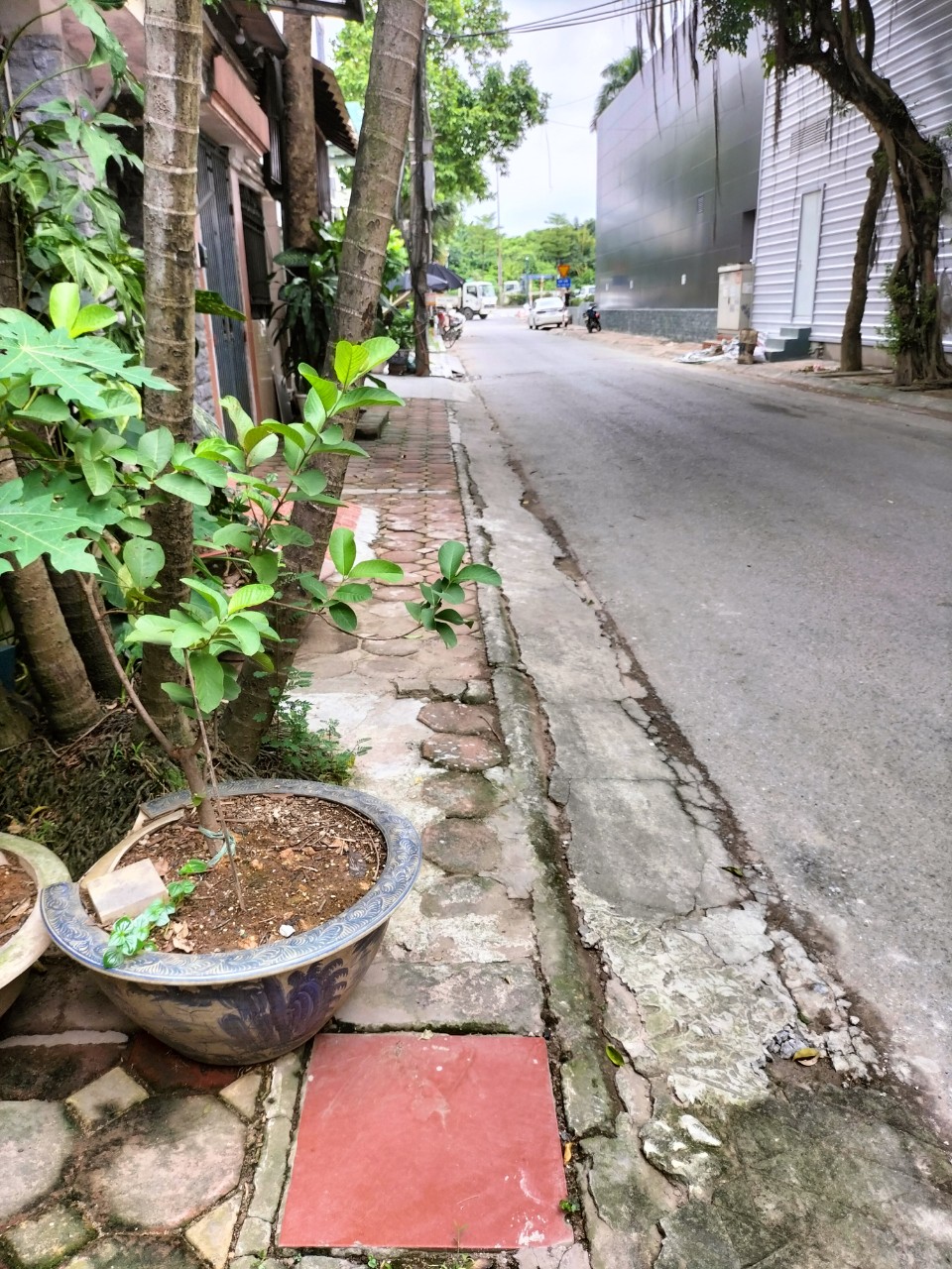 Nhà Phân Lô Sài Đồng 110M2 MT4.5M 4 Tầng -13.5 Tỷ-Vỉa hè ÔTÔ Tránh đỗ.