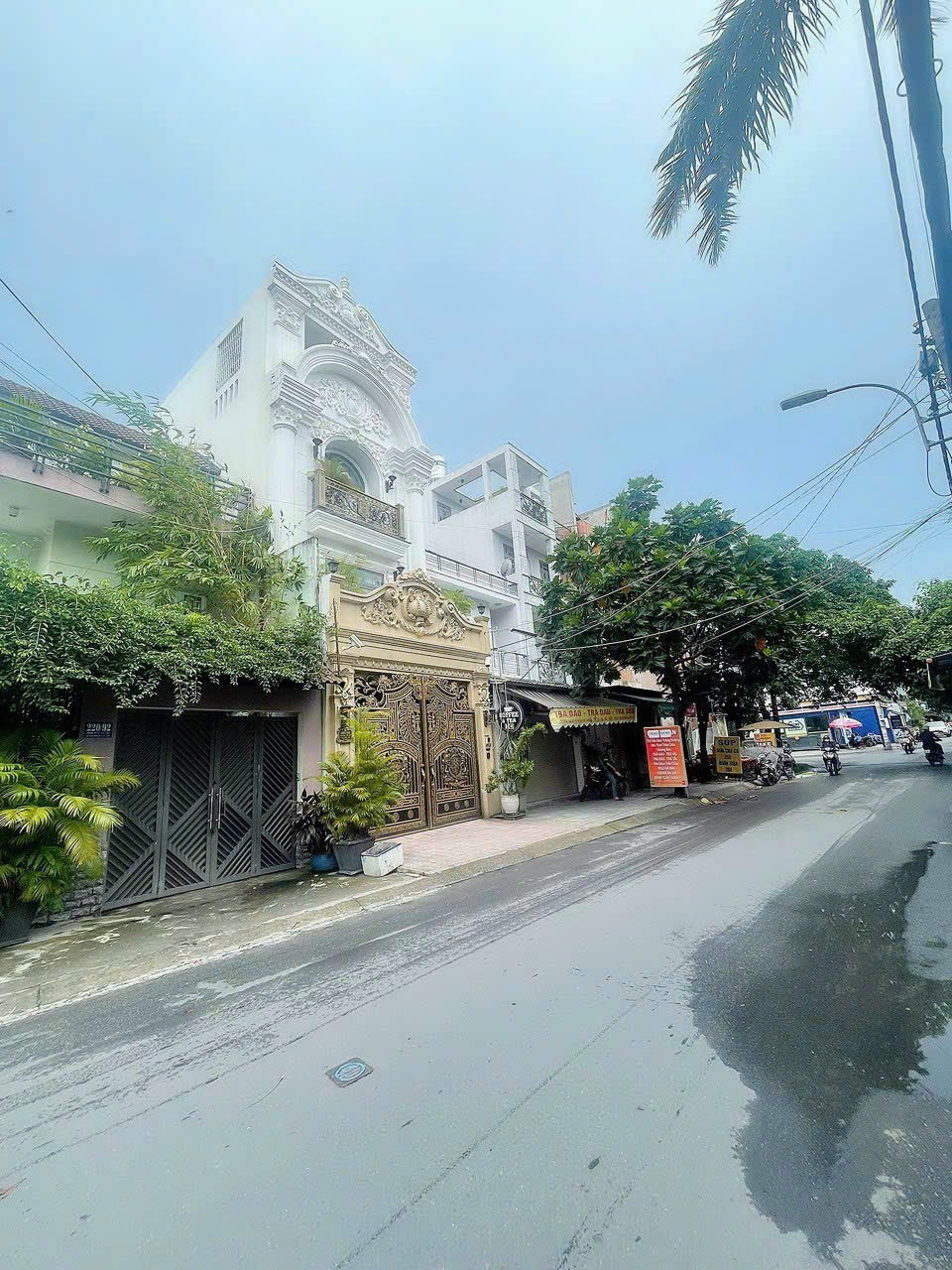 NGỘP QUÁ RỒI, LÔ GÓC HẺM 8M THÔNG CÂY TRÂM -KO LÔ GIỚI, 68M2 3 TÂNG KIÊN CỐ, CHỐT BẤT CHẤP.