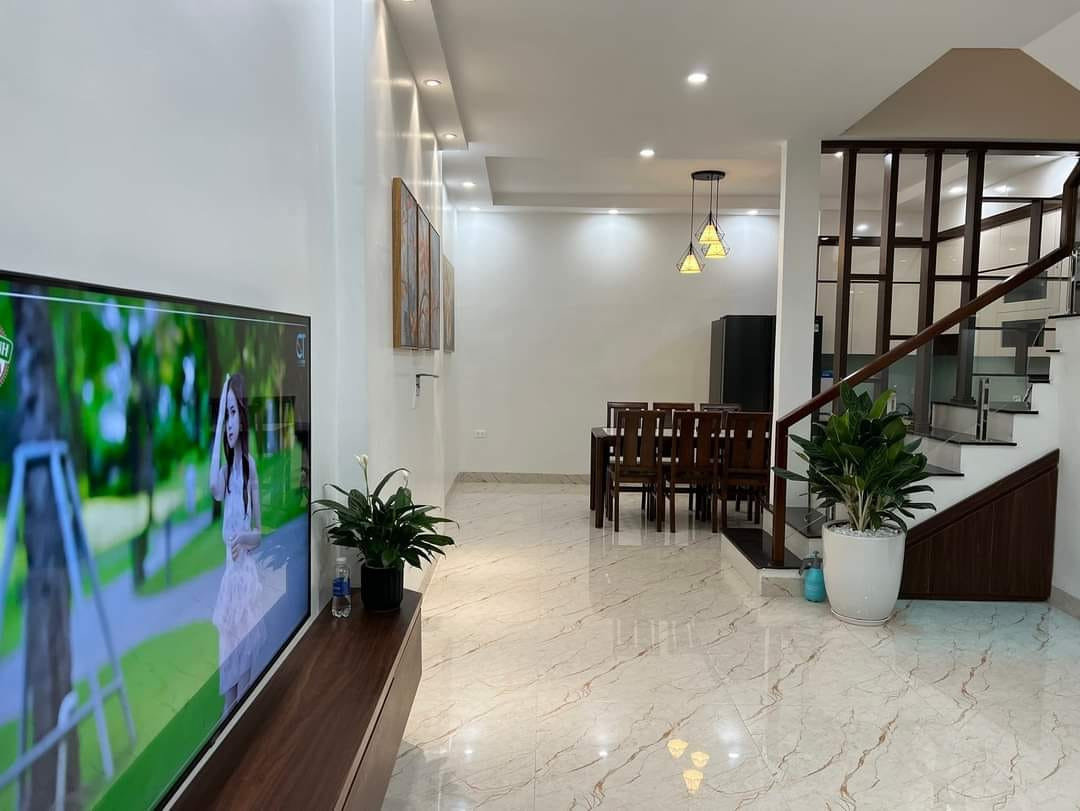 Bán nhà Mai Động, 54m x 5T x 5.9 tỷ, GẦN Ô TÔ - 2 MẶT NGÕ - THOÁNG.