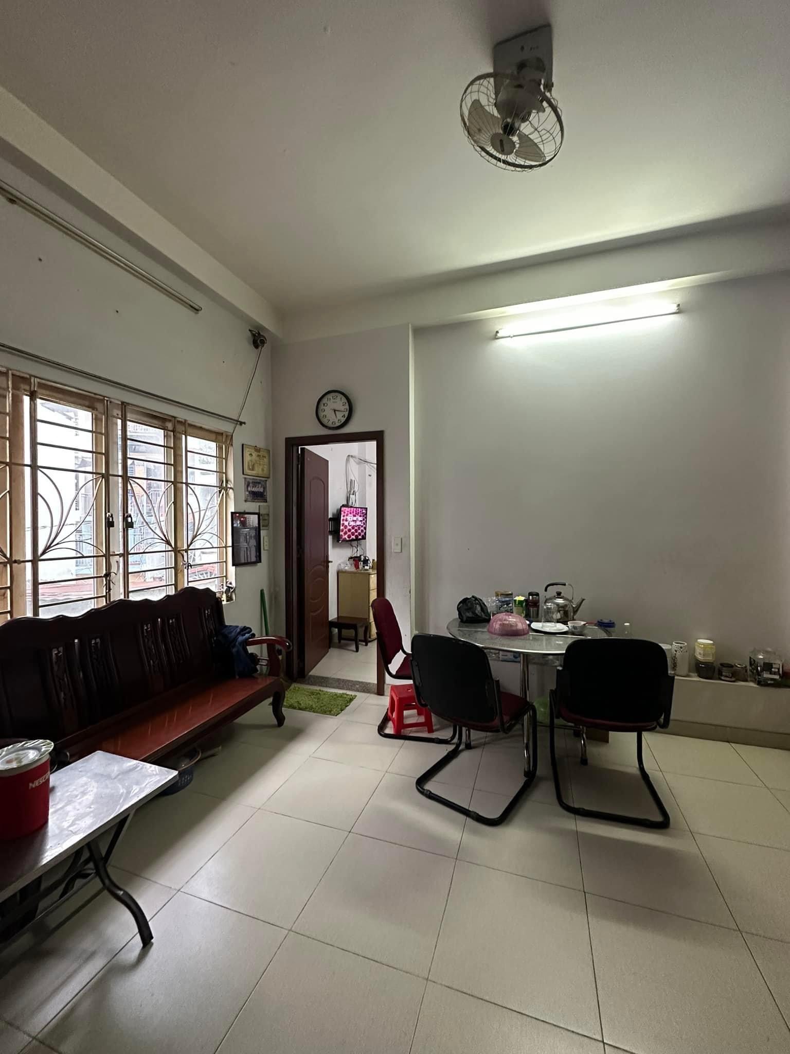 Hẻm xe 7 chỗ vô nhà CMT8, Q3, gần CV Lê Thị Riêng, 4 tầng, 5PN, 5.5*10m, 9.2 tỷ.