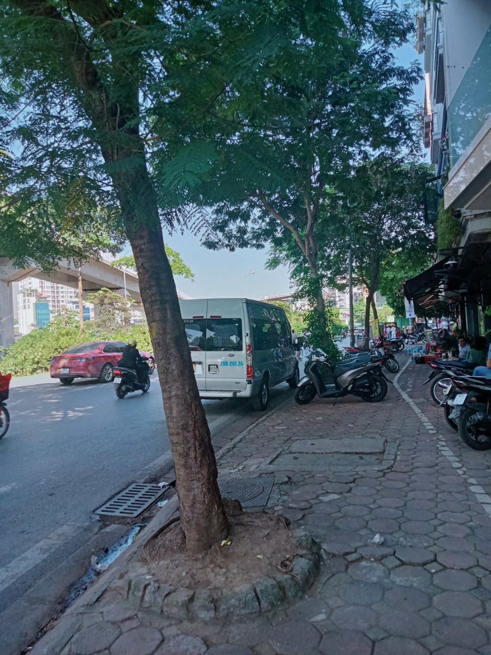 HOÀNG CẦU- TRẦN QUANG DIỆU- ĐỐNG ĐA,Ô TÔ TRÁNH- 75M2x5T- MT 6,6 ,GIÁ 23 TỶ.