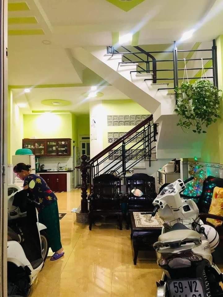 Bán Nhà Đẹp Gò Vấp, 4PN, 67m2, Chỉ 5. tỷ, Bùi Quang Là, HXH.