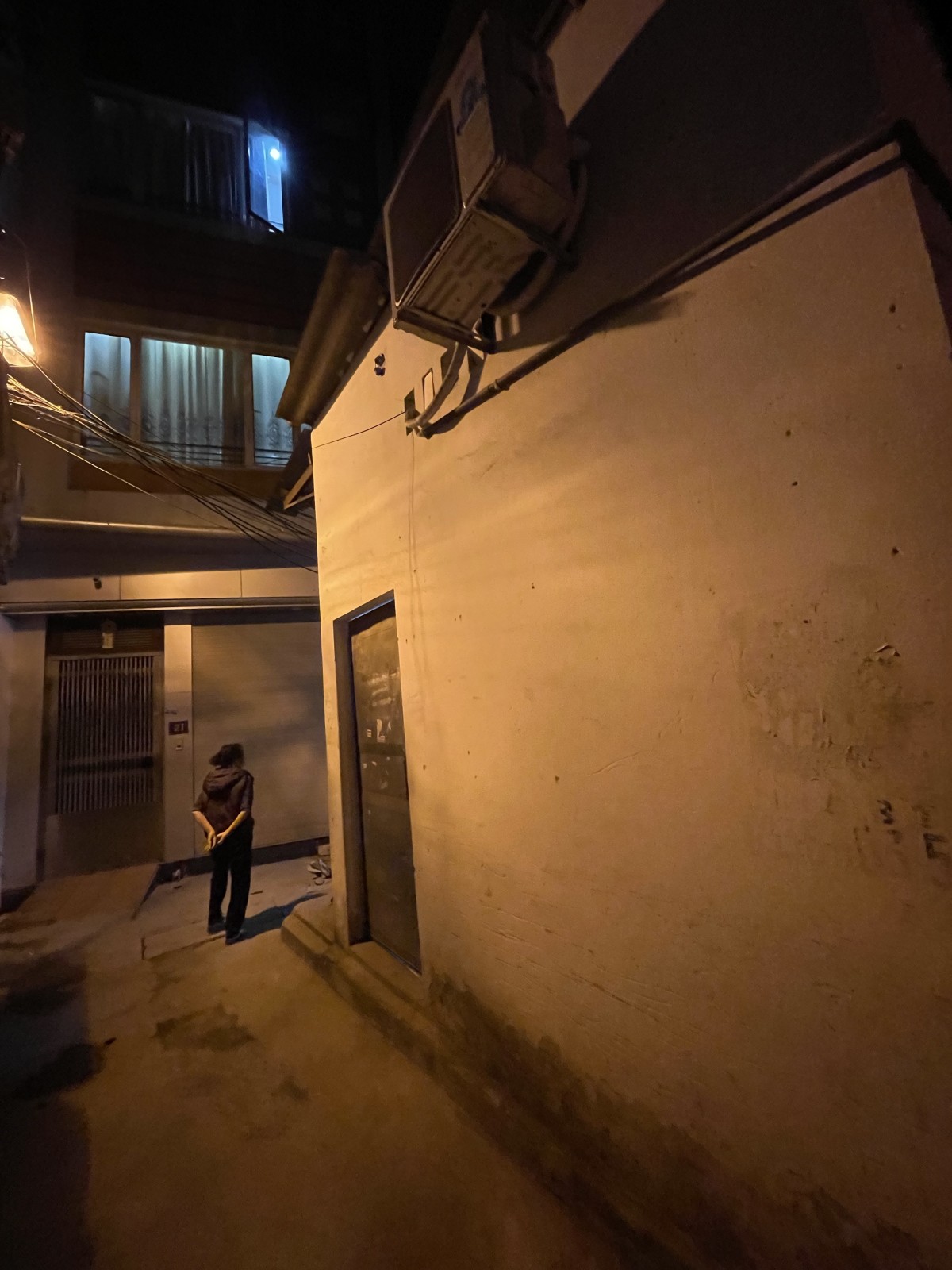 BÁN 40M2 ĐẤT - CẦU GIẤY - LÔ GÓC 2 THOÁNG - NGÕ TO - GẦN PHỐ - MT 4.3M.