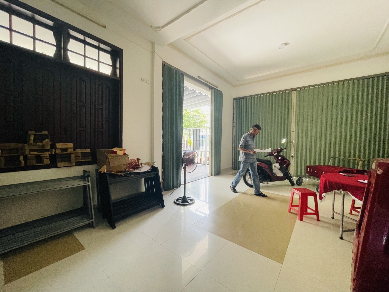 Cần bán nhà 3 tầng lô góc, Khuê Trung, Cẩm Lệ, Đà Nẵng. Diện tích 200 m2. Giá 12.2 tỷ.