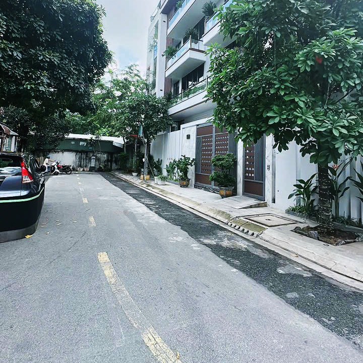 Bán nhà MTKD 12m gần Vườn Lài quận Tân Phú 8 x 16 chỉ 5.8 tỷ TL tốt.