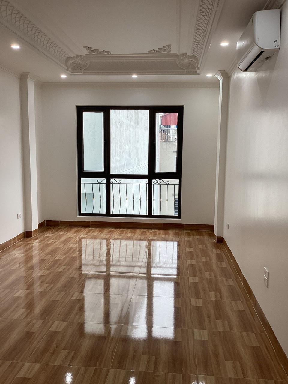 - NHÀ 6 TẦNG XÂY MỚI CÓ THANG MÁY , CẦU GIẤY , NGÕ Ô TÔ , KINH DOANH ĐỈNH : GIÁ 8,4 TỶ.