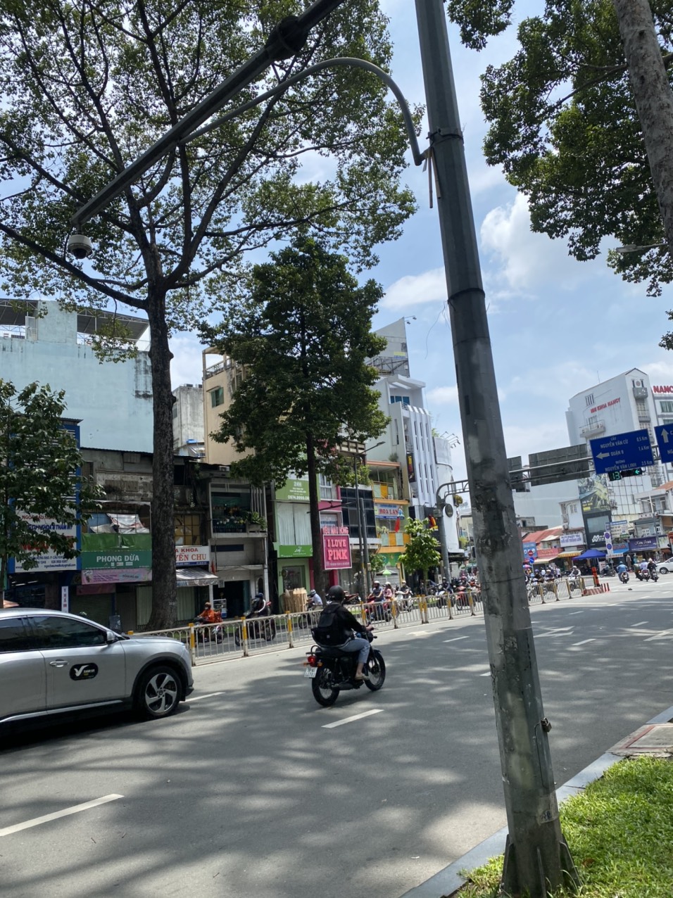 Mặt tiền kinh doanh Trần Hưng Đạo, quận 1, 5 tầng, thuê 85 tr/tháng, giá 38 tỉ.