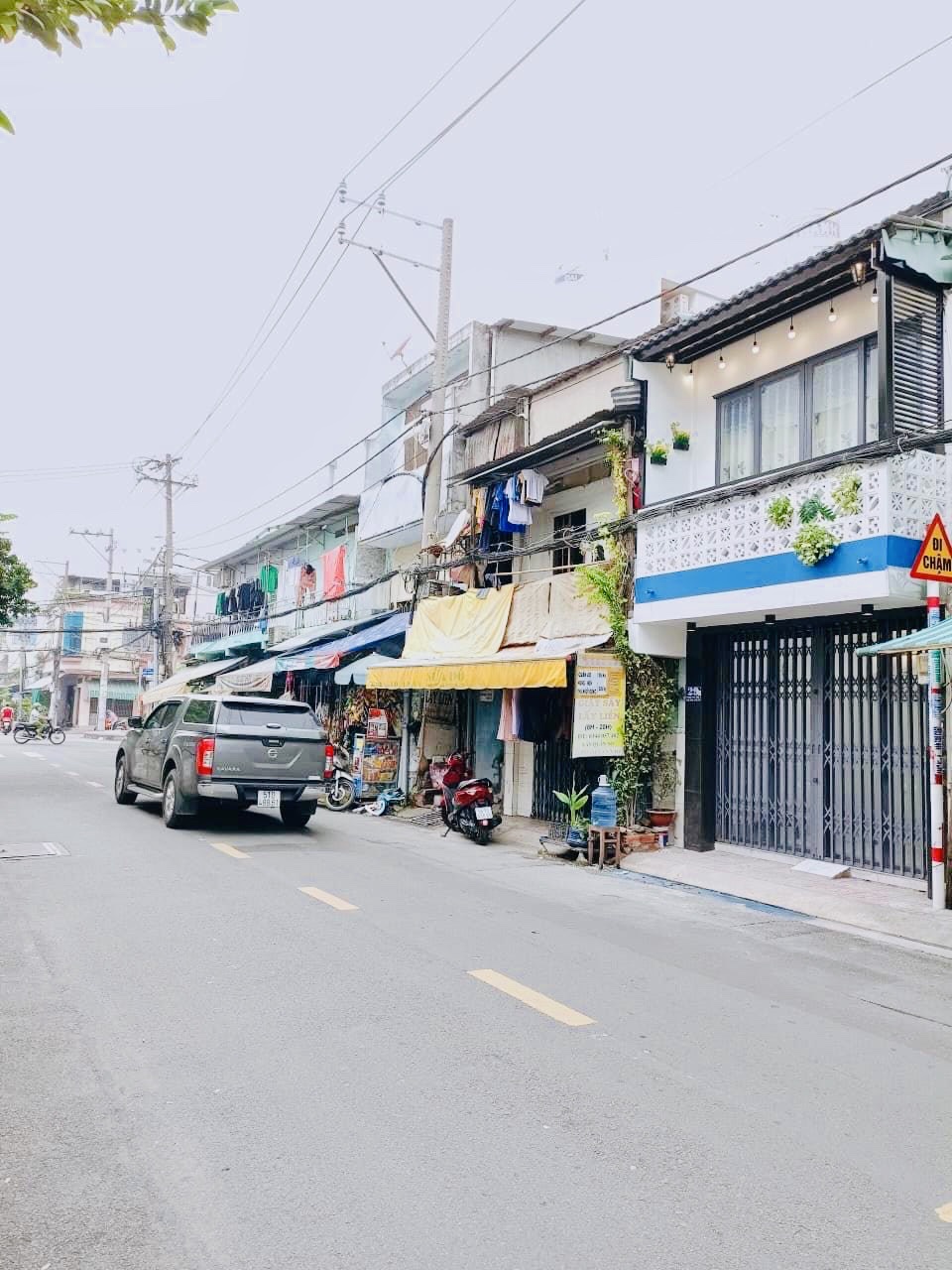 MẶT TIỀN KHU VIP HỌ LÊ - ĐƯỜNG 15M CÓ LỀ GIÁ CHỈ 2.4 TỶ TL.