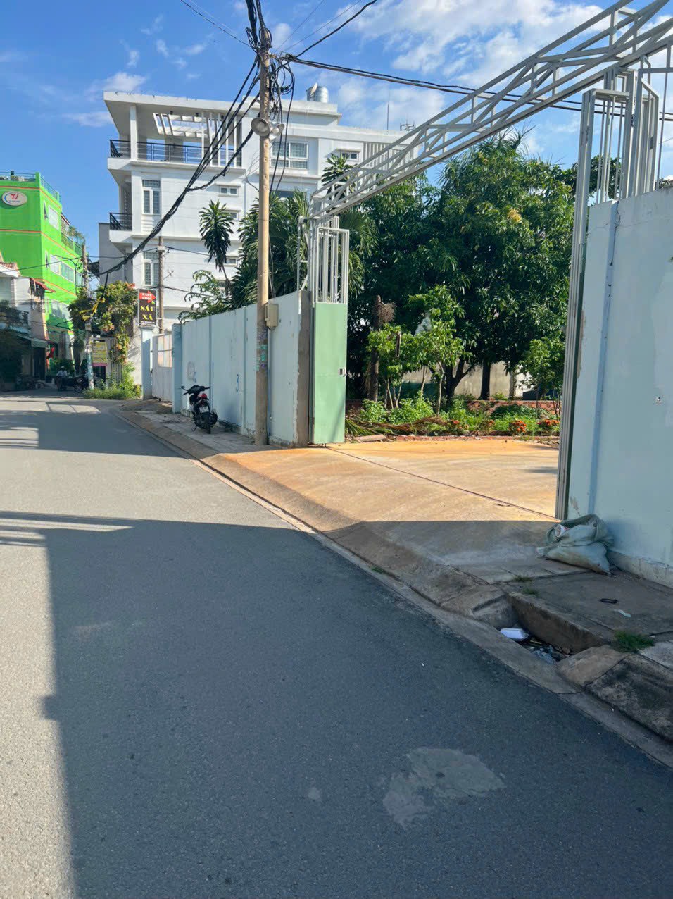 Lô đất mặt tiền đường 8 tăng nhơn phú B,DT 103m giá tốt, hệ số 3,6.