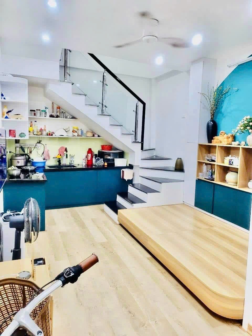Nguyễn Lương Bằng 30m2, 5 tầng, giá 3,5 tỷ