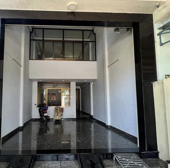 Bán Nhà Mặt Tiền Hùng Vương, Nhơn Phú, Quy Nhơn , 81m2 , 1,5 Mê , Giá 4 Tỷ 800 Tr,