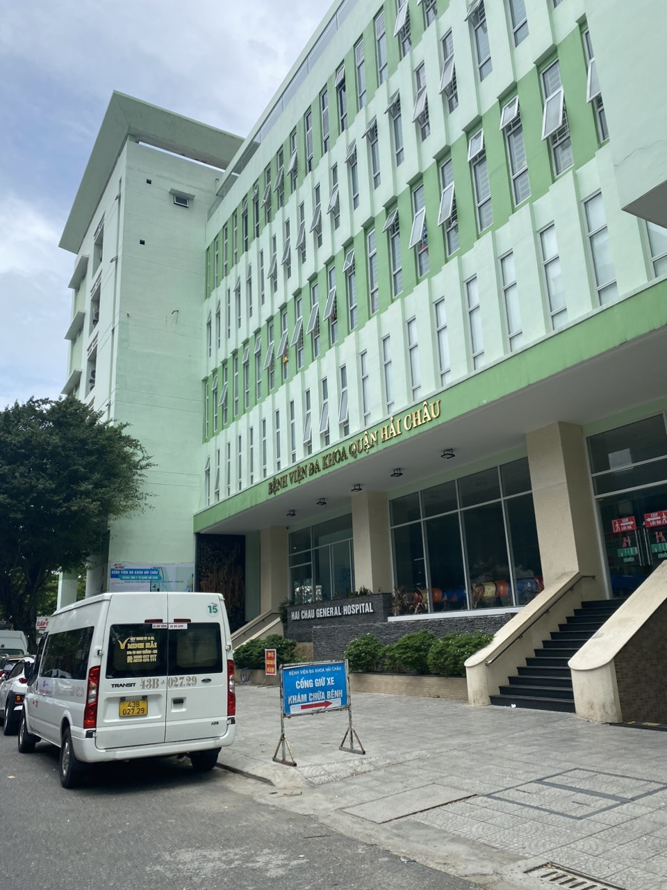 Bán nhà 2,5 tầng mt đường Cao Thắng đối diện BV đa khoa quận Hải Châu.Dt 107m2.Giá 9,5 tỷ.