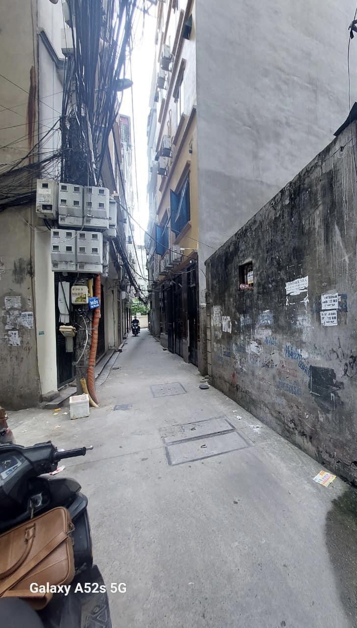 BÁN ĐẤT - NGUYỄN ĐÌNH HOÀN - CẦU GIẤY - NGÕ THÔNG OTO ĐỖ CỬA - BA GÁC TRÁNH - 50M RA Ô TÔ DỪNG ĐỖ.