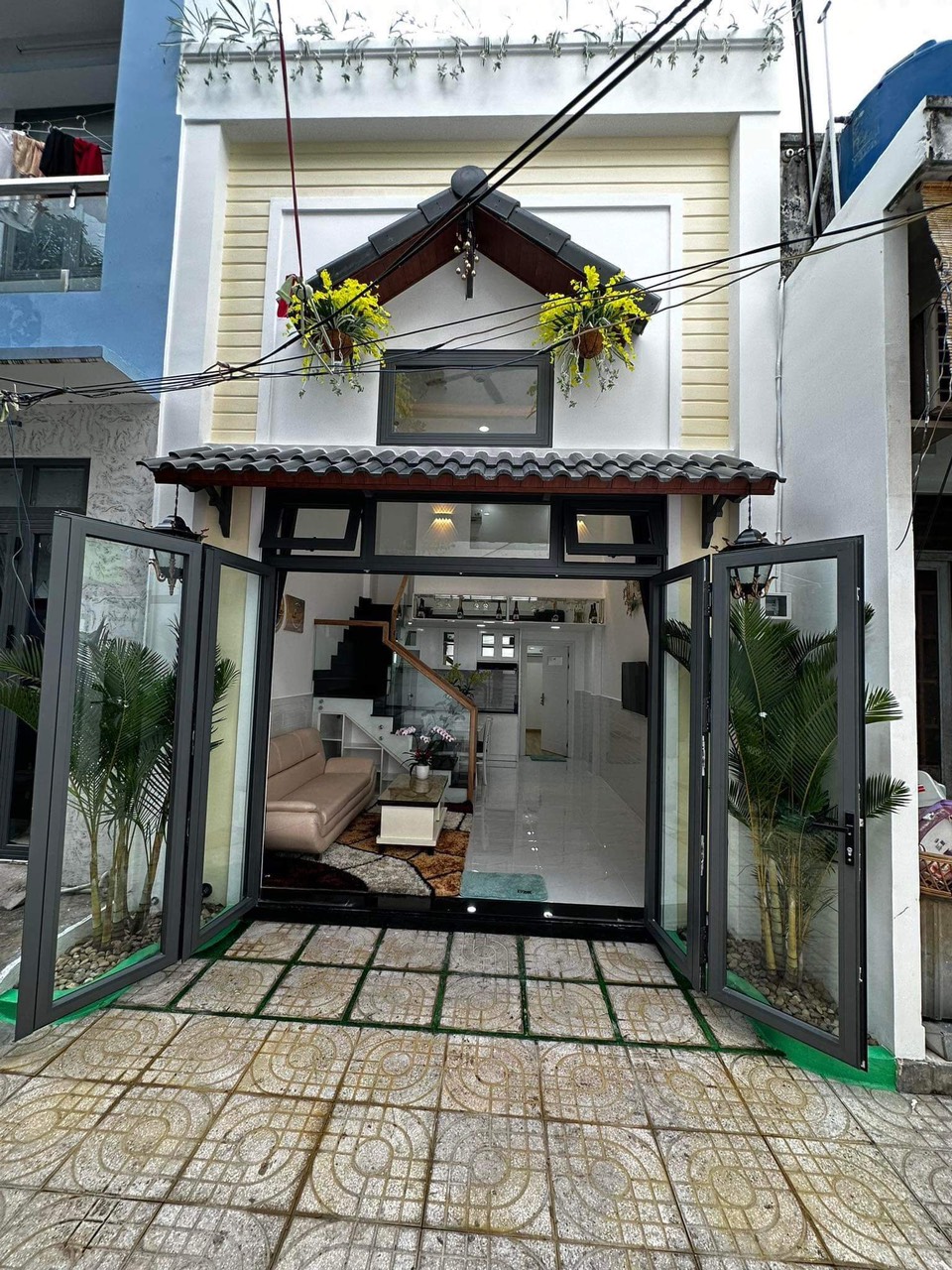 Bán nhà mới Lạc Long Quân quận Tân Bình dtcc 41m2 chỉ 4,2 tỷ TL tốt.