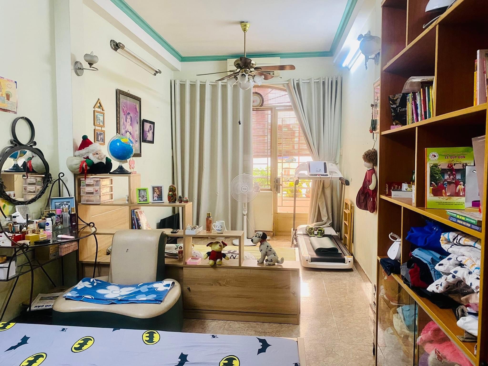 HXH 8m thông 1 trục Nguyễn Đình Chiểu, Q3, gần khu Bàn Cờ, 5 tầng, 12.5 tỷ hiếm.