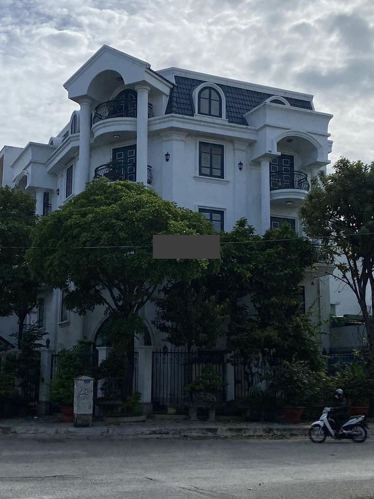 Biệt thự 2 Mặt Tiền đẹp nhất Khu Bên Sông Hiệp Bình Chánh: 14mx18m, dtsd 600 m².