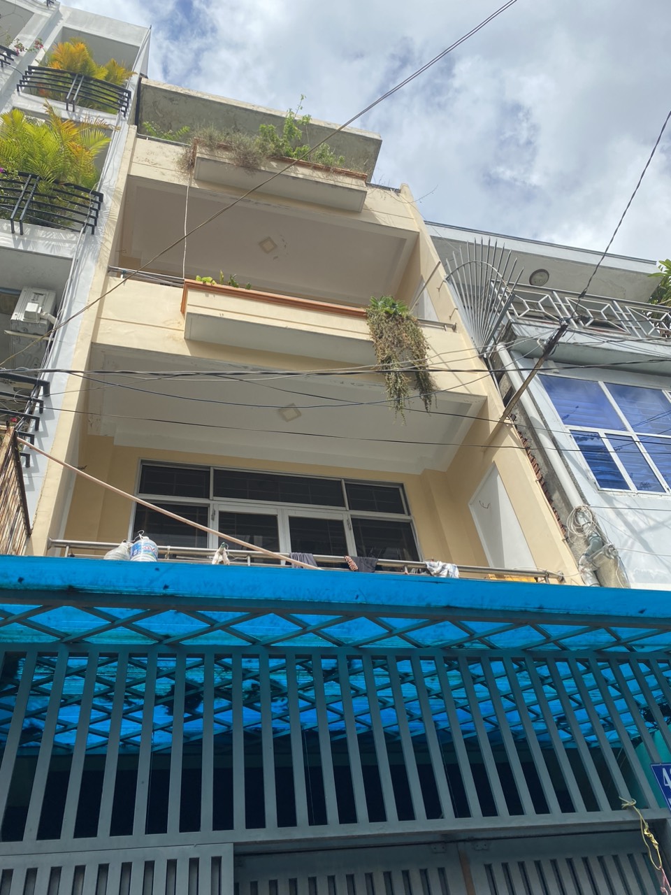 Bán gấp nhà 1/ HXH Hồng Lạc quận Tân bình 4 x 16- 4T BTCT hơn 7 tỷ TL.