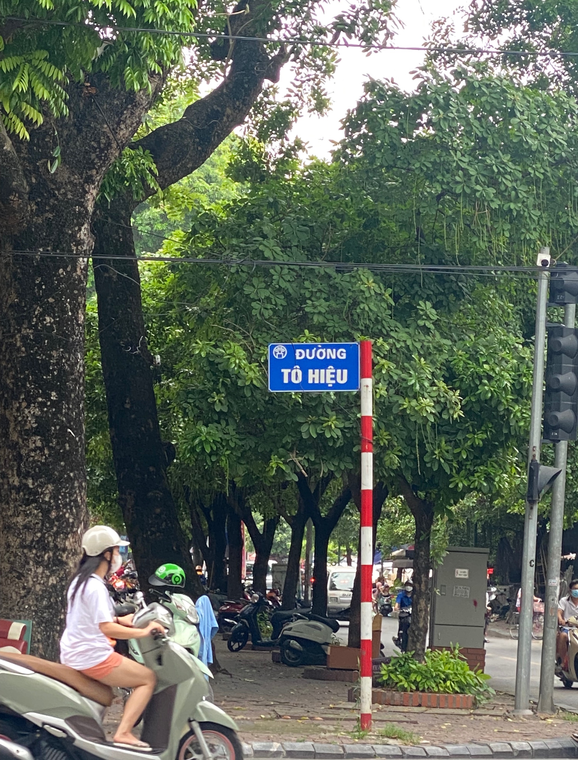 Bán nhà phố cổ Tô Hiệu, Hà Đông, 35m2, Mt 3.7m, 3 tầng kinh doanh. Giá 4,45 tỷ.