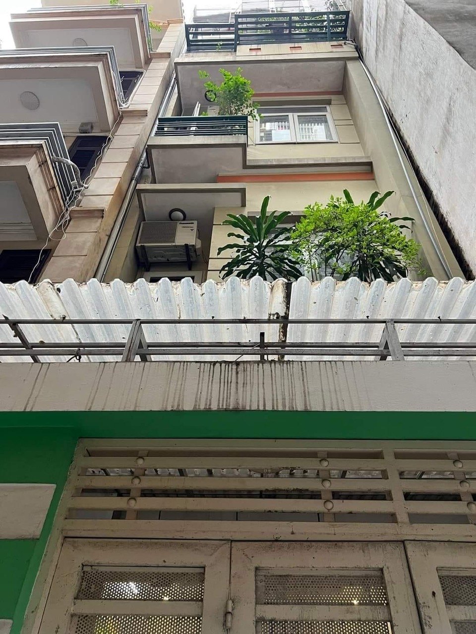 CC bán nhà Đường Láng, Ngõ thông 3 gác, gần đường, gần chợ, kinh doanh DT 60 m2, 5 tầng, giá 7,5 tỷ Lh 0915229868
