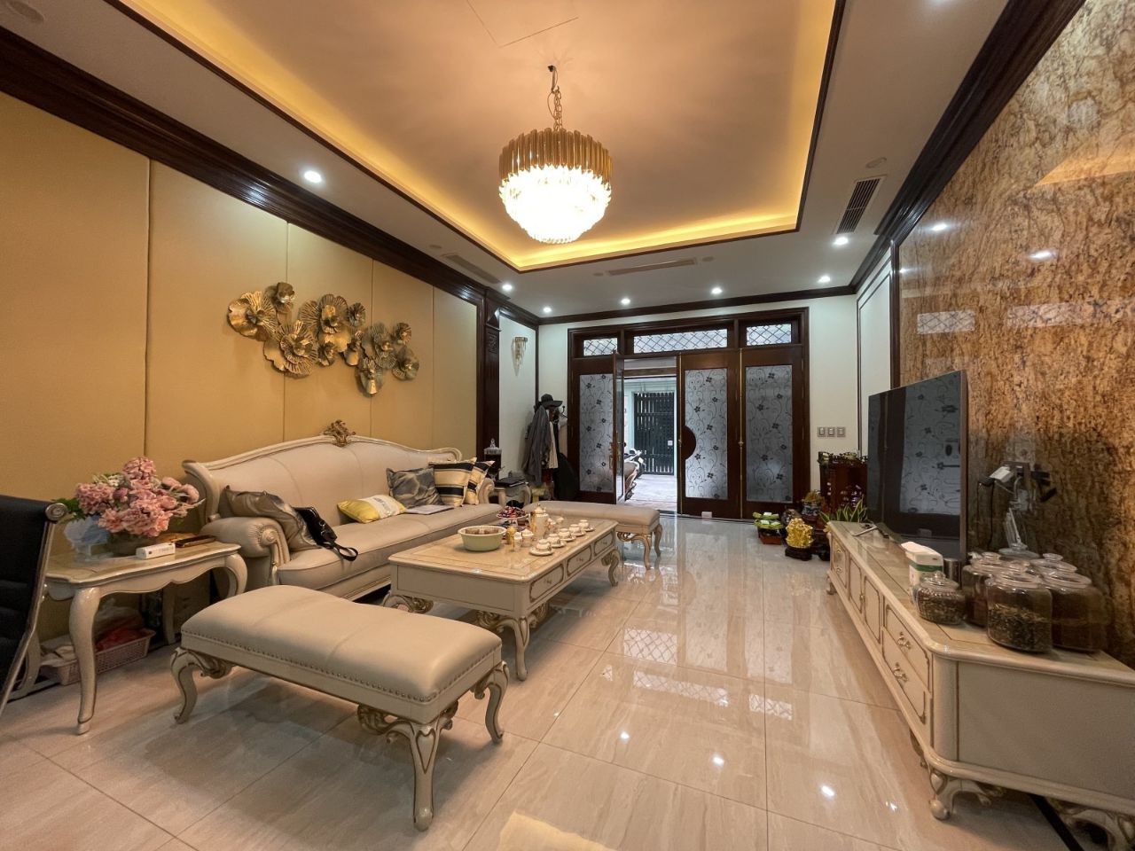 Mặt phố Trần Đại Nghĩa, 100m,7 tầng thang máy, Mt6m giá 38 tỷ.