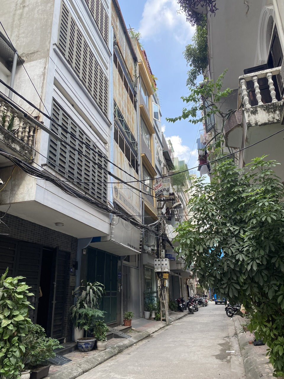 Phân lô, ô tô, kinh doanh phố Hoàng Quốc Việt, Cầu Giấy, 71m2, 4 tầng, MT6.2m, giá bán 12.5 tỷ