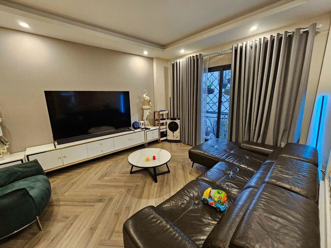 Bán nhà siêu đẹp lô góc Bát Khối, Tư Đình, ngõ ô tô, gần phố, 35M, chỉ 4.7x tỷ.