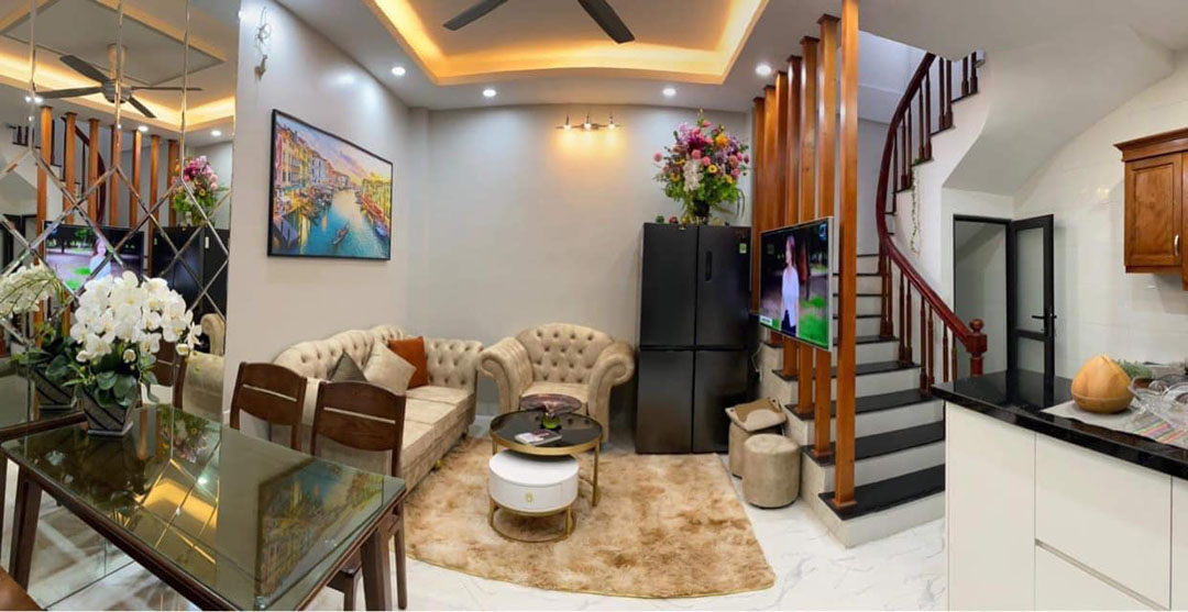 Bán nhà đẹp Việt Hưng, Long Biên, ngõ ba gác tránh xe máy, gần phố, 30M, chỉ 3.4x tỷ.