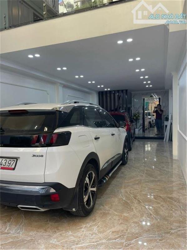 * HIẾM * BÁN NHÀ THẠCH BÀN, LONG BIÊN 48M 5TẦNG, NHỈNH 5TỶ GARA Ô TÔ, THANG MÁY.