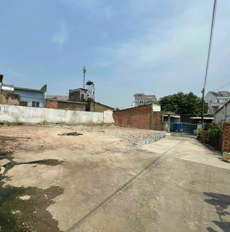 Cần bánnnn lô đất đẹp p.Bửu Hoà 1Tỷy799 đường 4m xe hơi vivu, dân cư đông đúc.