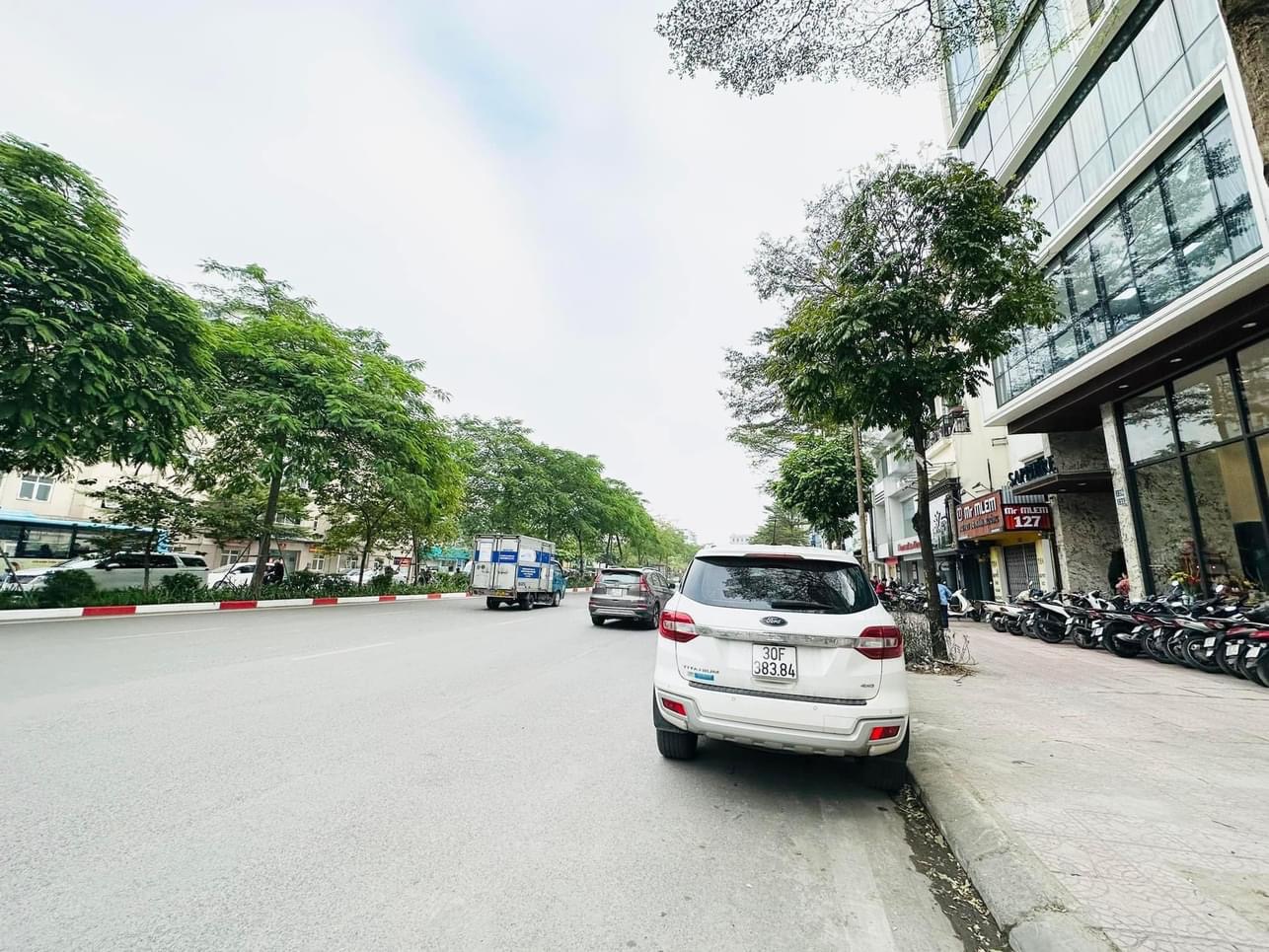 Nhỉnh 50tỷ- 90m2- 9tầng- mt 6,5m Mặt Phố Giải Phóng, nhà mới lung linh, thang máy, kinh doanh, vị trí siêu Hiếm, sau nhà ngõ oto, cực thoáng,