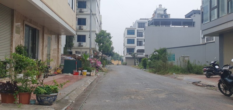 NGỌC THỤY KHU TĐC MỚI, PHÂN LÔ ĐƯỜNG 12M - VỈA HÈ - 2 MẶT TIỀN.