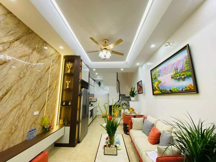 SIÊU PHẨM NHÀ 4 TẦNG 3 P NGỦ NGÕ GỐC ĐỀ PHỐ MINH KHAI DT:31M2 MT: 3.5M GIÁ: 3.58 TỶ + FUN NỘI THẤT 5 ☆ NGÕ TRƯỚC XE MÁY.