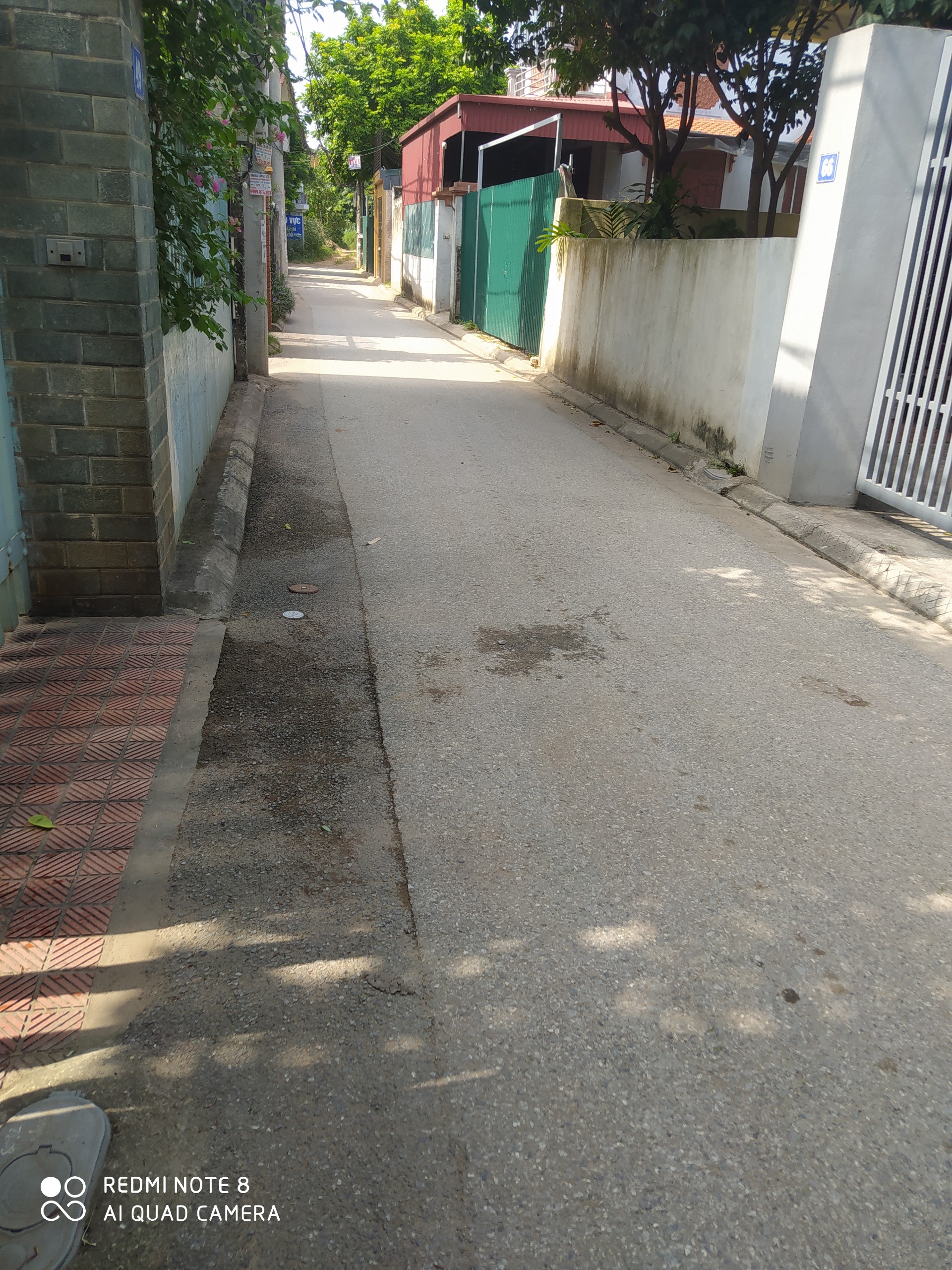 Bán đất ngõ 405 Ngọc Thuỵ 40m x 4m oto vào đất giá 1,x tỷ thương lượng .