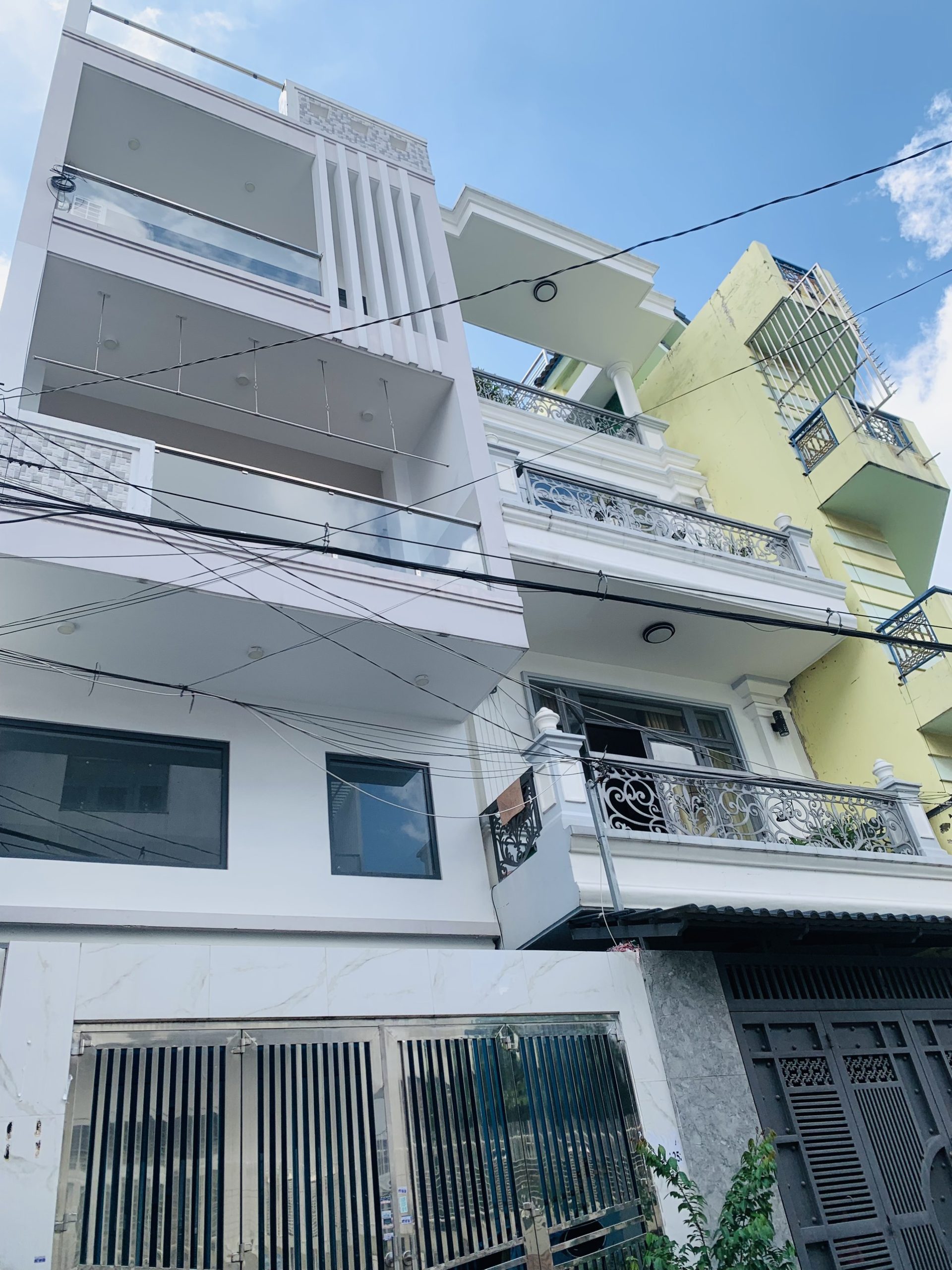 Bán Nhà Tân Phú Đường Vườn Lài 75m2 5 Tầng Đối Diện Công Viên Giá Tốt 10.5 Tỷ.